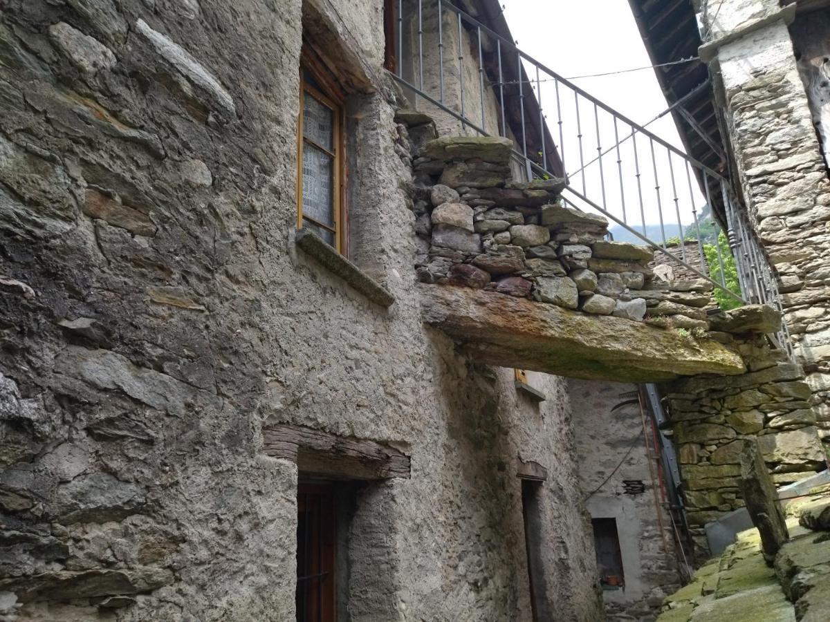 Il Fiume Di Fianco. Appartamento Alta Valsesia Mollia 외부 사진